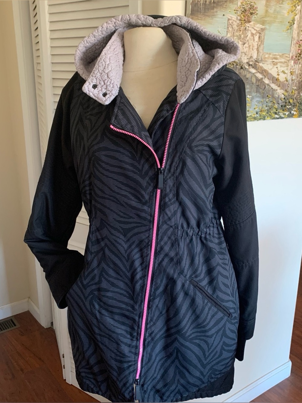 Fox Black Trench Coat with Pink Zipper
